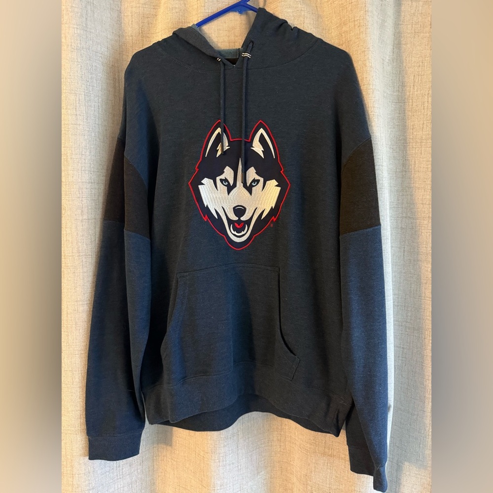 Uconn Huskies Hoodie - L